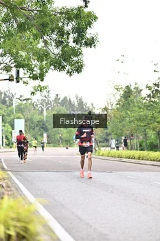 Runner Photo 1758110