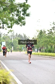 Runner Photo 1758127