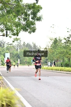 Runner Photo 1758133