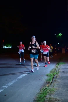 Runner Photo 1758143