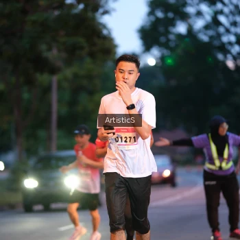 Runner Photo 1758171