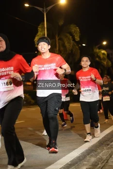 Runner Photo 1758316
