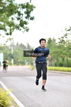 Runner Photo 1758375