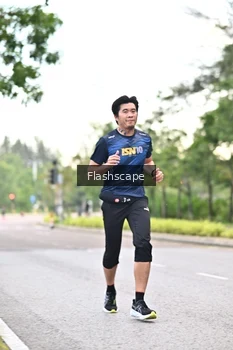Runner Photo 1758393