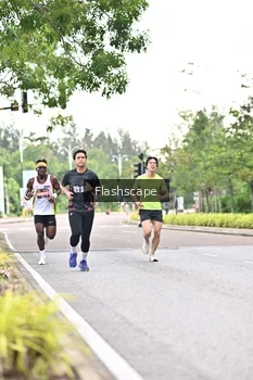 Runner Photo 1758430