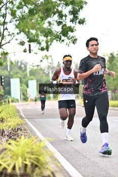 Runner Photo 1758475