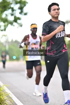 Runner Photo 1758505