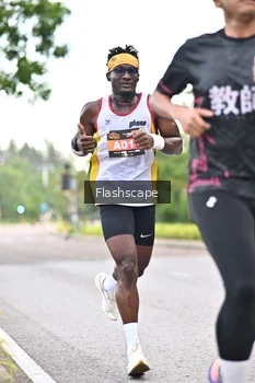 Runner Photo 1758523