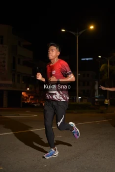 Runner Photo 1758533
