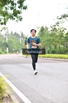 Runner Photo 1758637