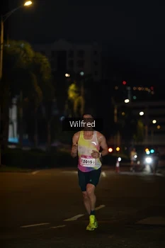 Runner Photo 1758639