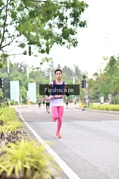 Runner Photo 1758840