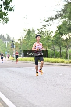 Runner Photo 1758997
