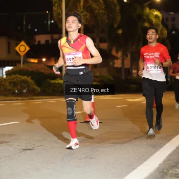 Runner Photo 1759048