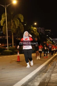 Runner Photo 1759192