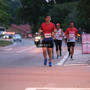 Runner Photo 1759295