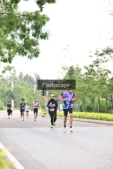 Runner Photo 1759304
