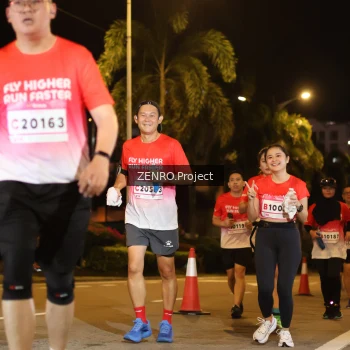 Runner Photo 1759374