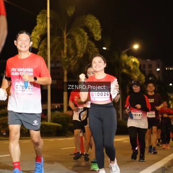 Runner Photo 1759398