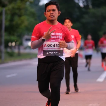 Runner Photo 1759474