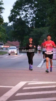 Runner Photo 1759674