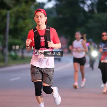 Runner Photo 1759736