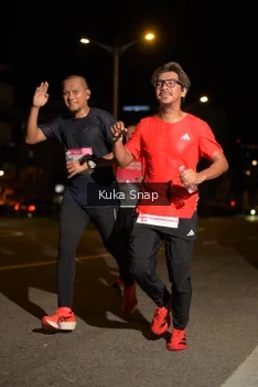 Runner Photo 1759766