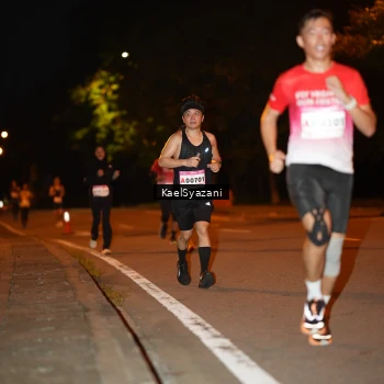 Runner Photo 1759768