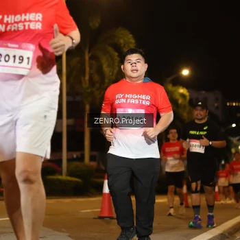 Runner Photo 1759875
