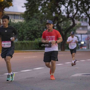 Runner Photo 1760041