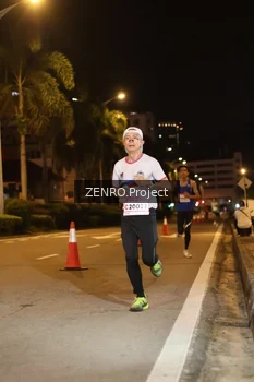 Runner Photo 1760044