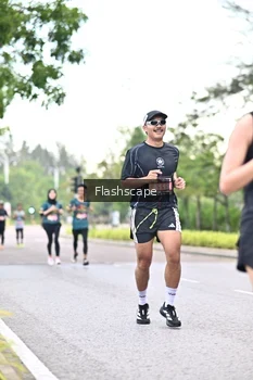 Runner Photo 1760069