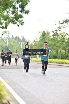 Runner Photo 1760141