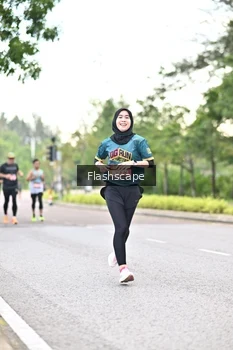 Runner Photo 1760196