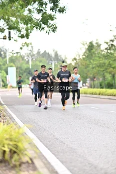 Runner Photo 1760216