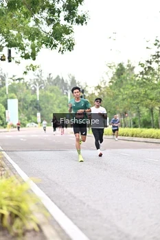 Runner Photo 1760340