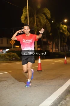 Runner Photo 1760360