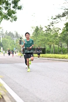Runner Photo 1760378