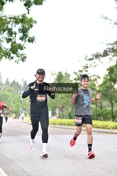 Runner Photo 1760482