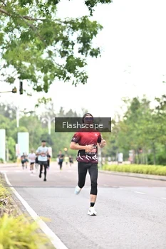 Runner Photo 1760503