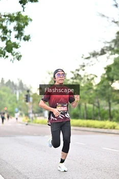 Runner Photo 1760525