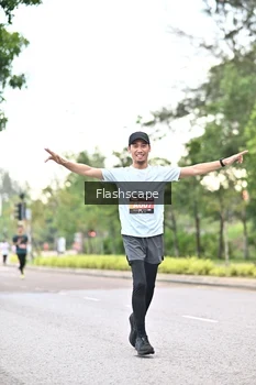 Runner Photo 1760586