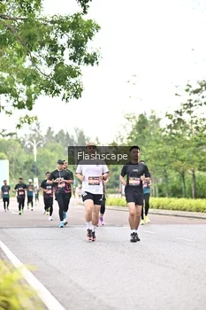 Runner Photo 1760608