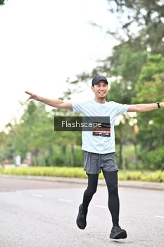 Runner Photo 1760614