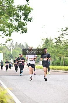 Runner Photo 1760623