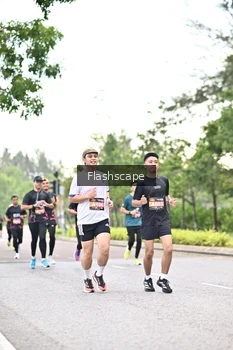 Runner Photo 1760651
