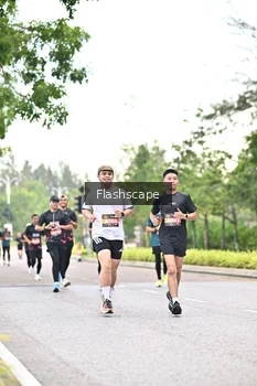 Runner Photo 1760660