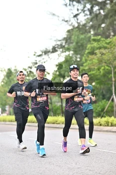 Runner Photo 1760751