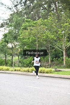 Runner Photo 1761184