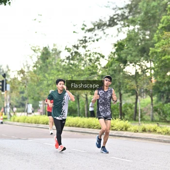 Runner Photo 1761293